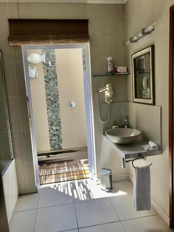 Bahari Beach House プレッテンバーグ・ベイ エクステリア 写真